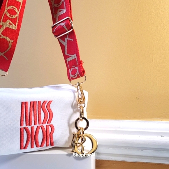 - Dior - Picture 12 of 16